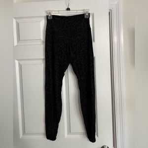 Lululemon Align 28” leggings. Black camo. Sz 8. Worn once